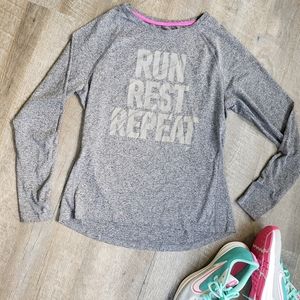 Old Navy Active Wear long sleeve wicking tee with thumb holes